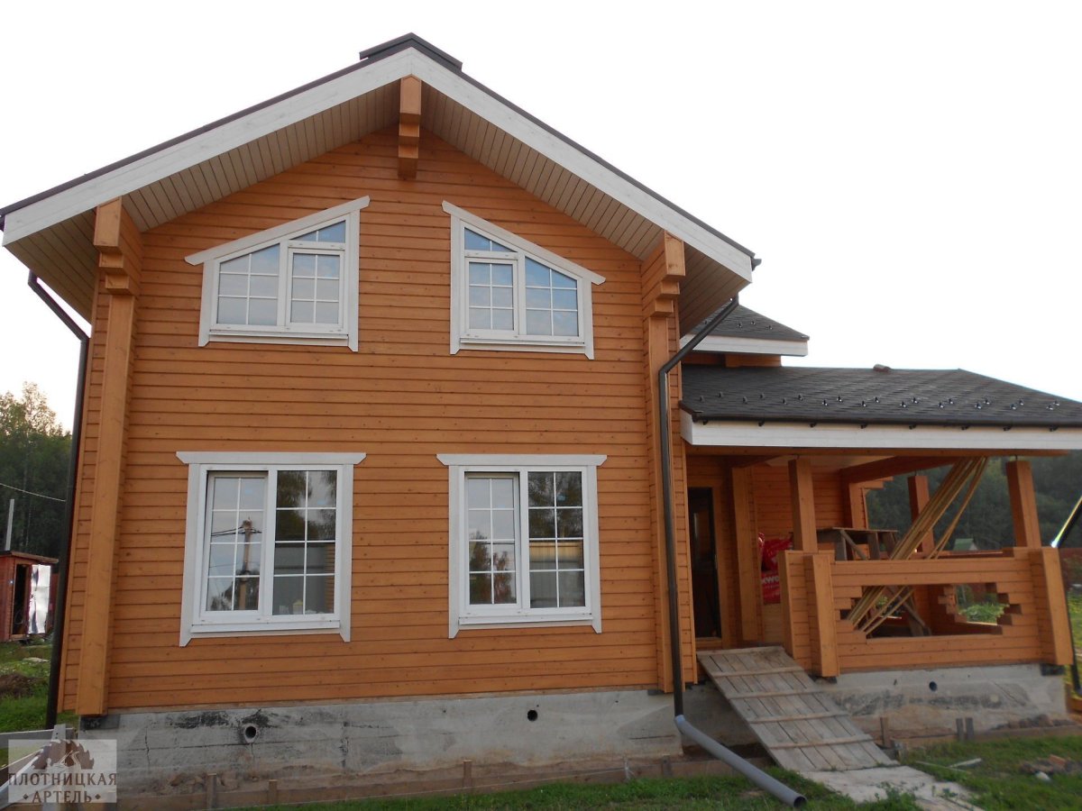 Покраска деревянного фасада