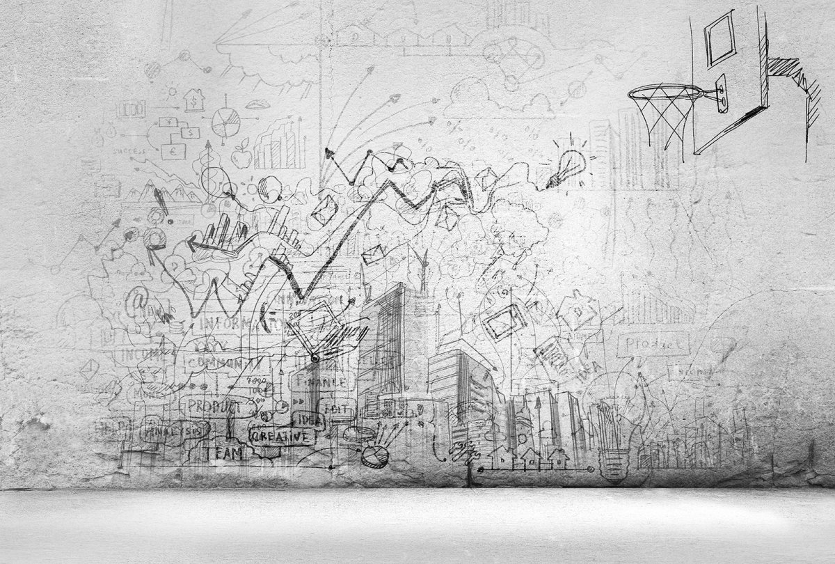 Карандашные Наброски на стене