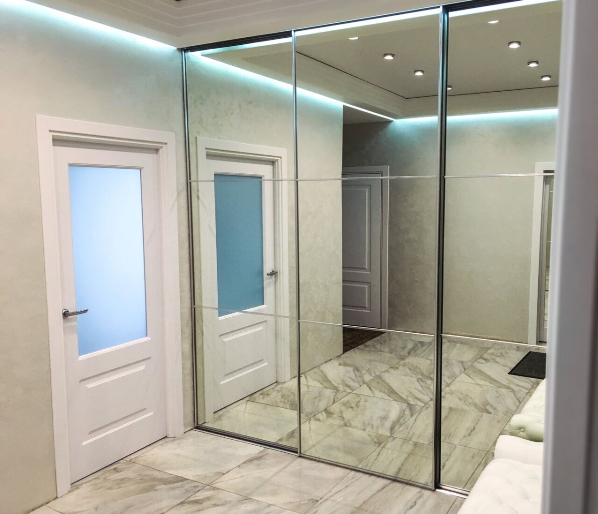 Фальш дверь в гардеробную из спальни