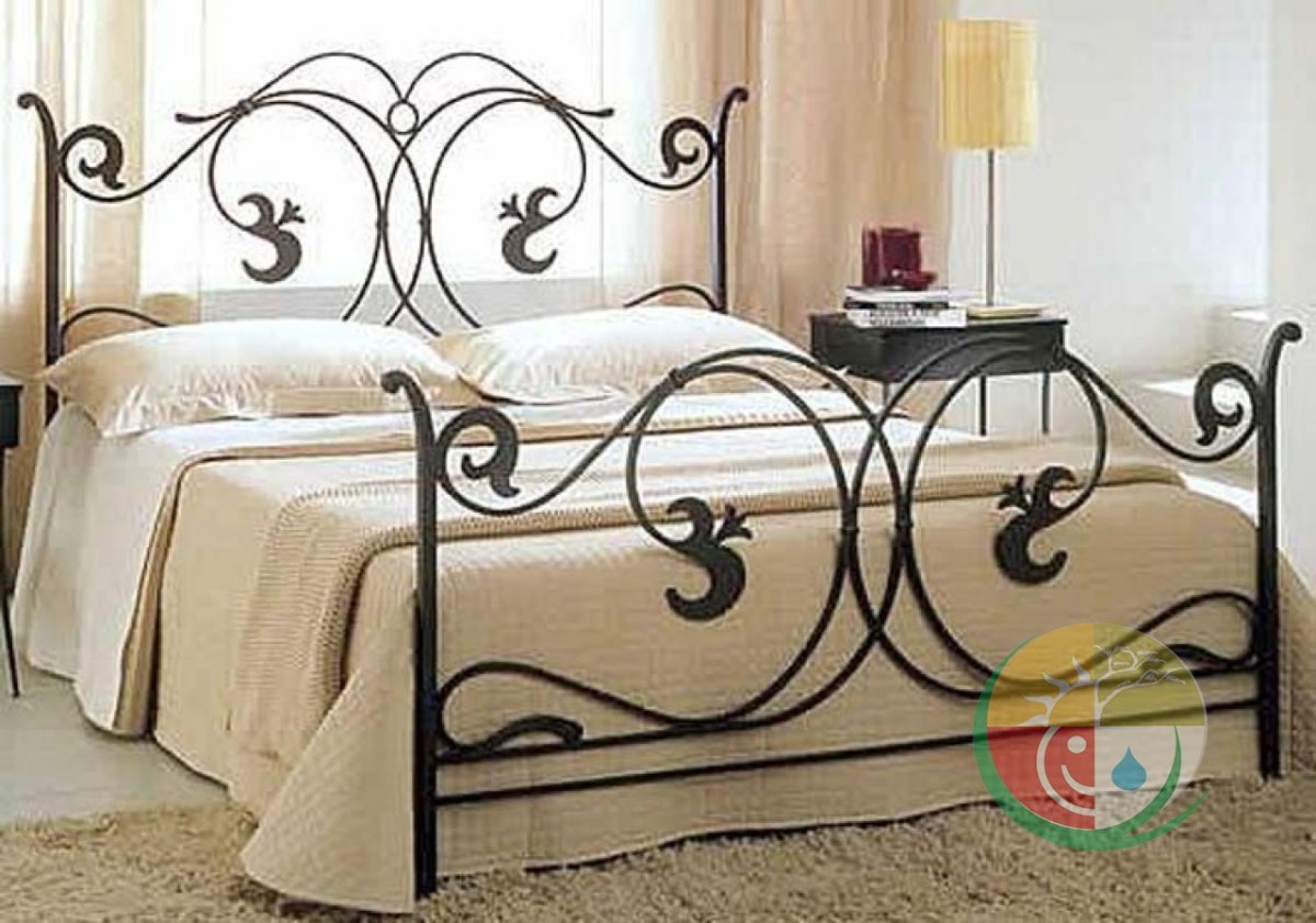 Кровать Кинг сайз железо