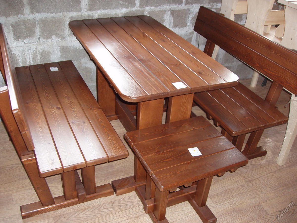 Красивые деревянные столы