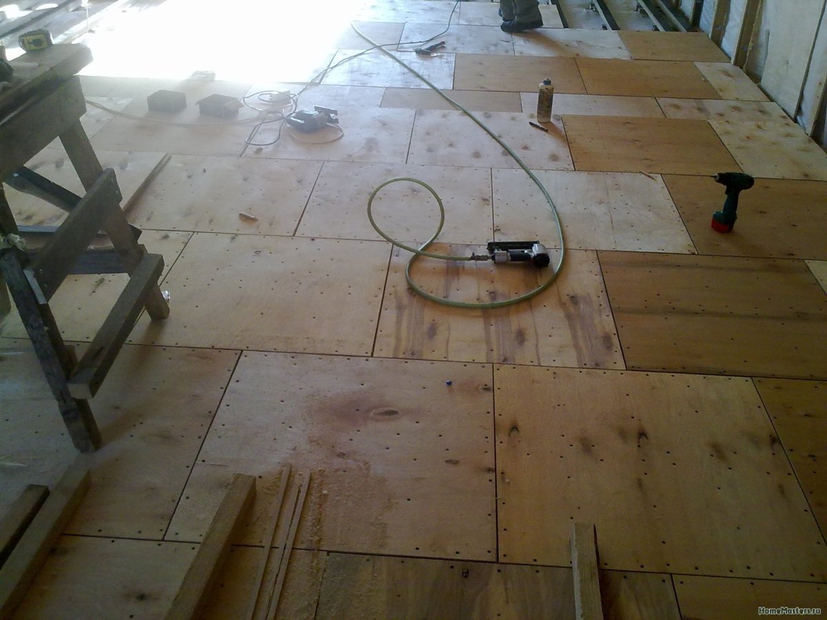 Лакированная фанера для пола