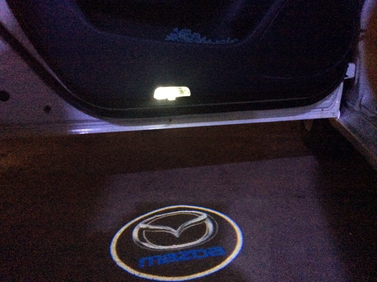 Подсветка дверей (Mazda 3)