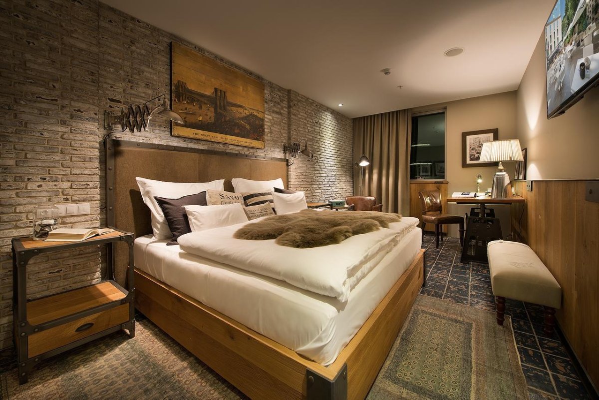 Отель в стиле лофт