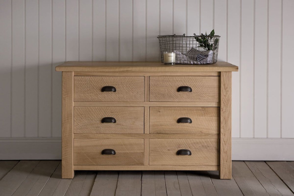 Скамейка с вешалкой в прихожую