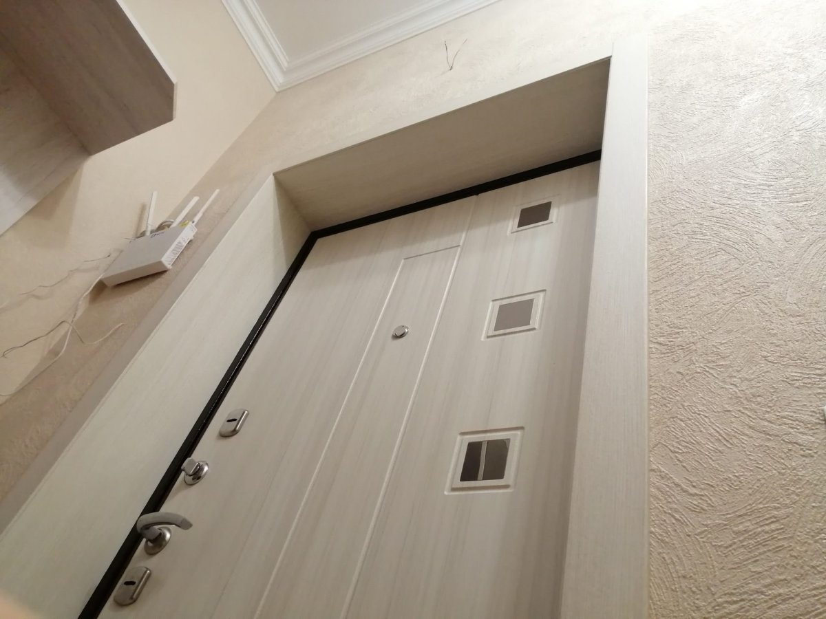 Разноцветные двери