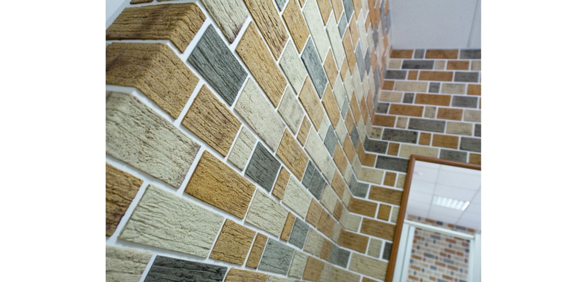 Плитка с линолеумом в коридоре