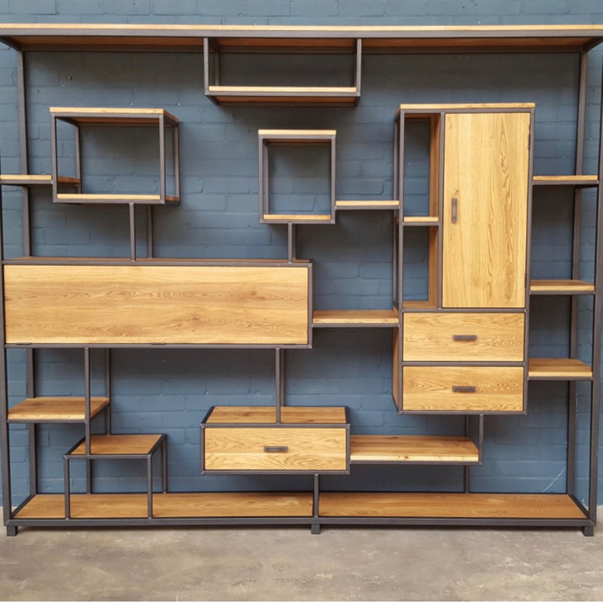 Интерьер магазина лофт