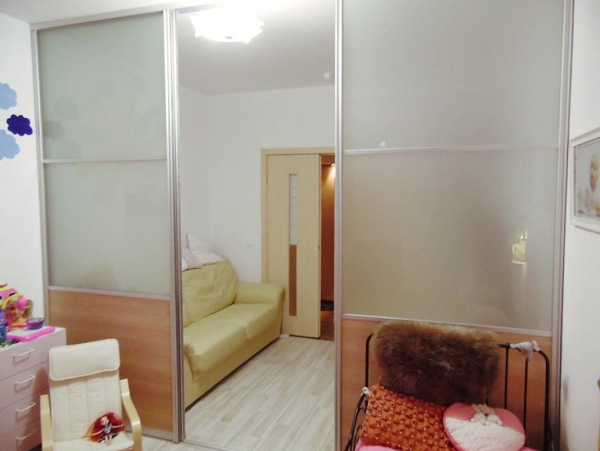 Перегородка для зонирования комнаты раздвижные