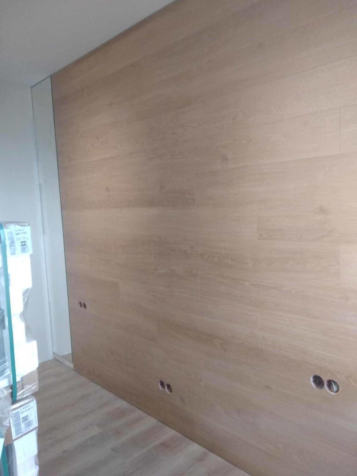 Ламинат на стене горизонтально