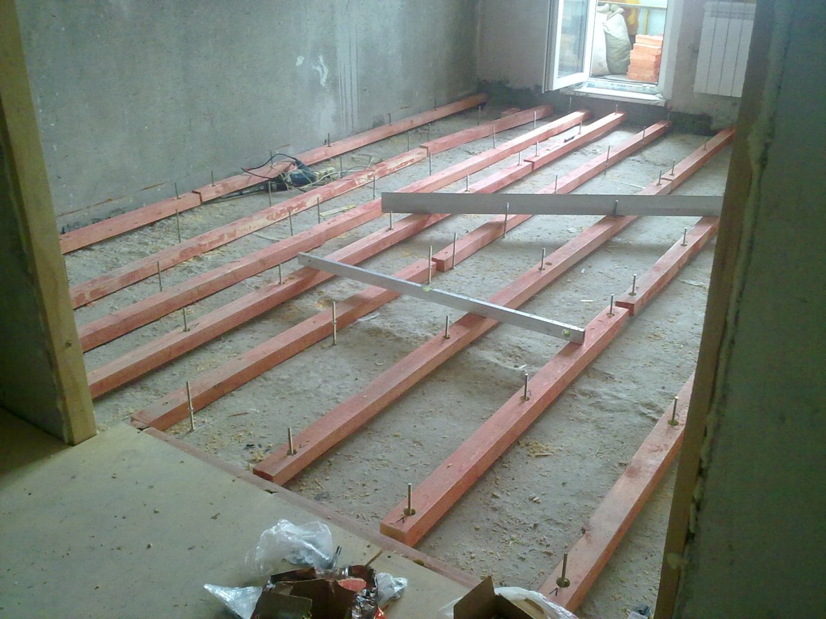 Деревянный пол на лагах в квартире