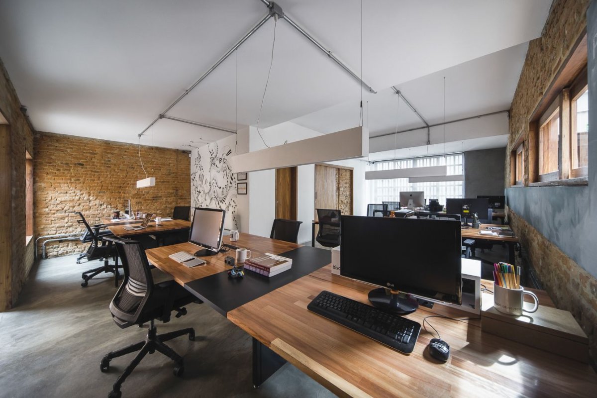 Стильный офис в стиле лофт