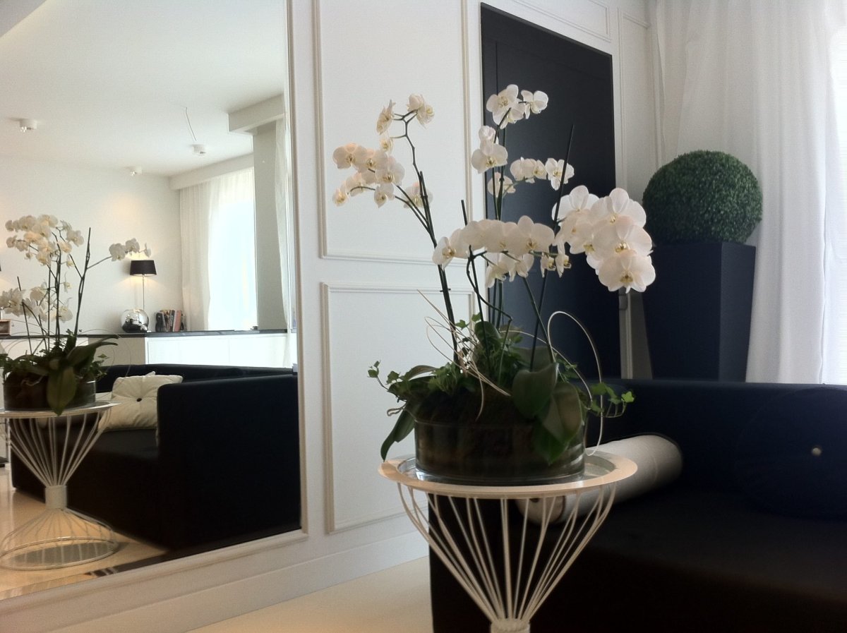 Эстетика вазы с цветами