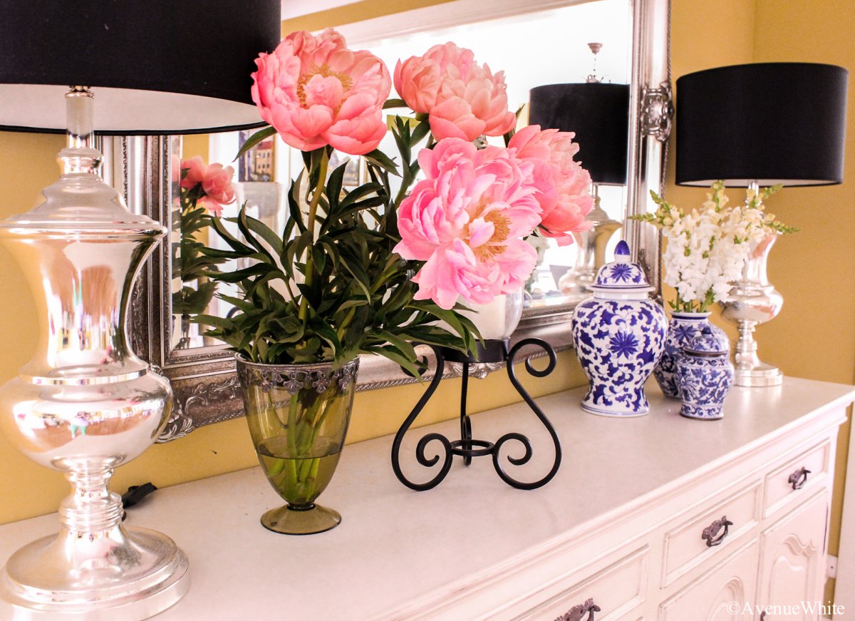 Искусственные цветы в интерьере