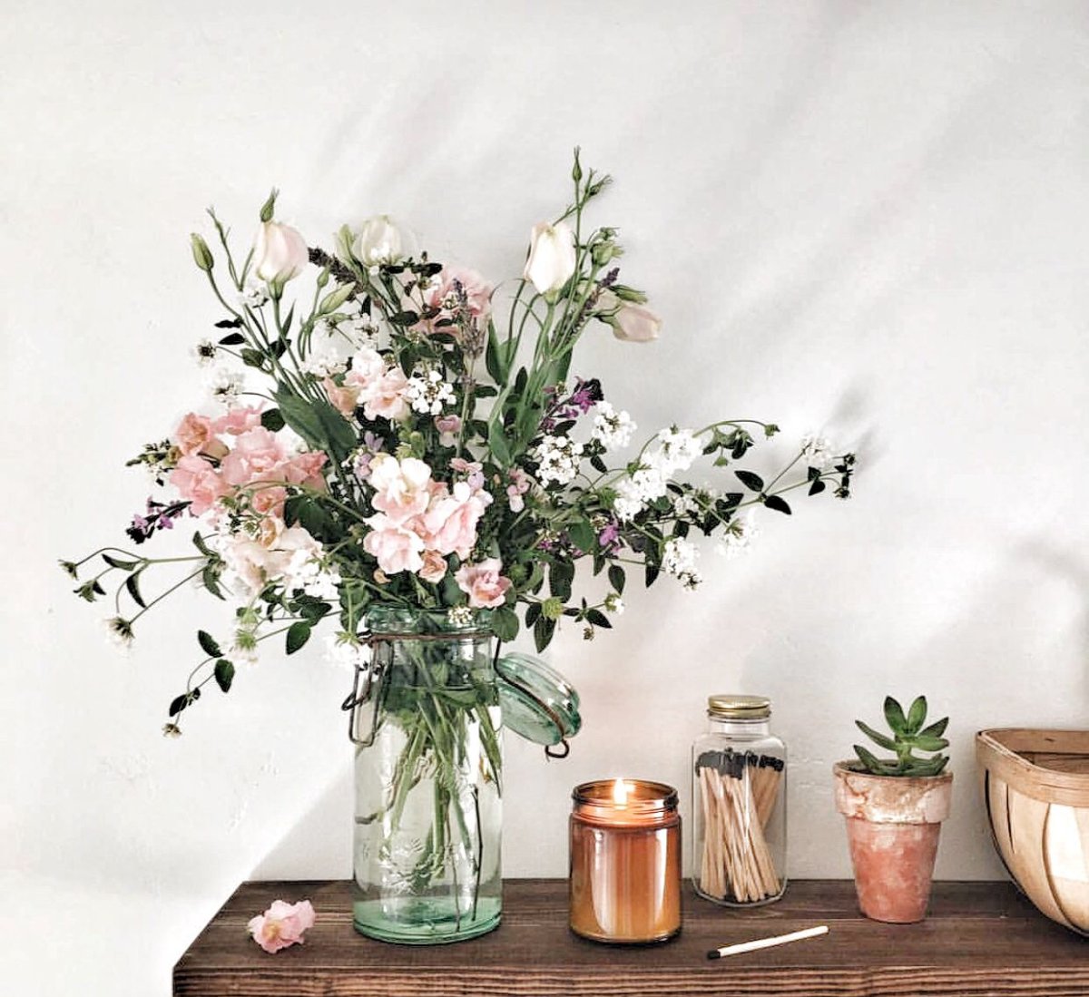 Композиция в интерьере