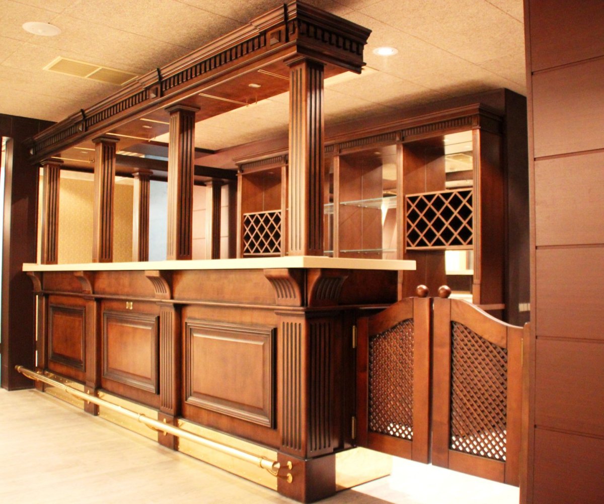 Деревянная барная стойка