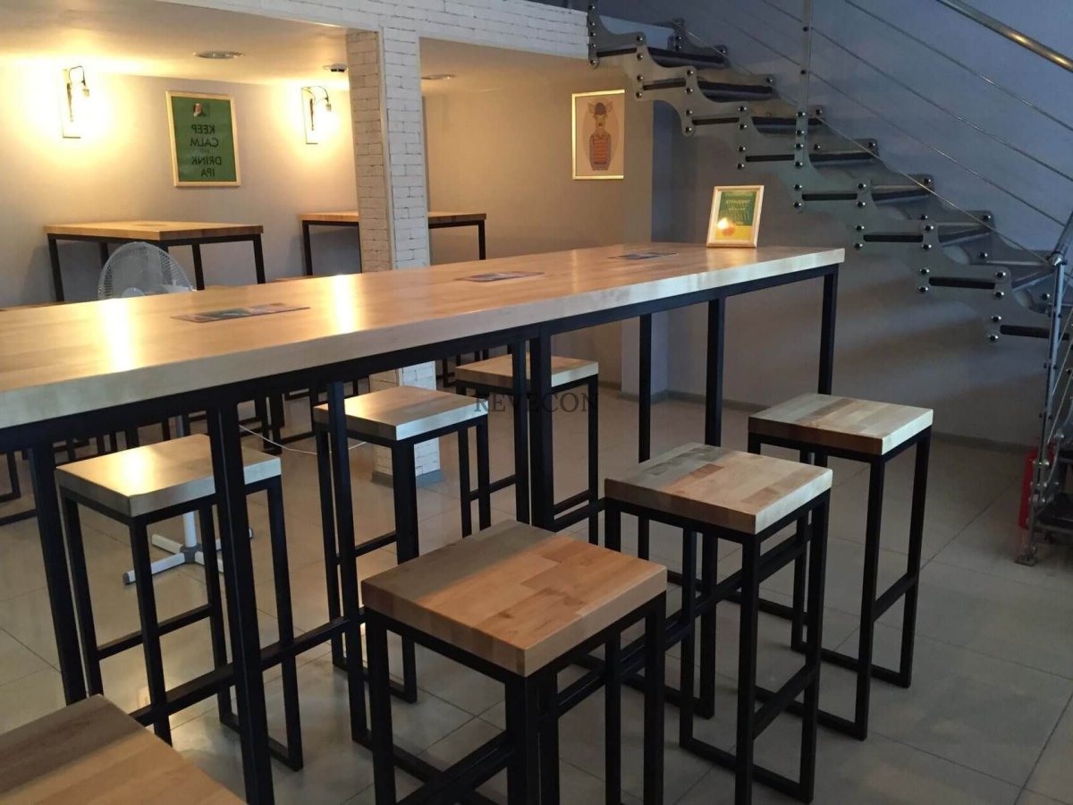 Стол для кафе лофт