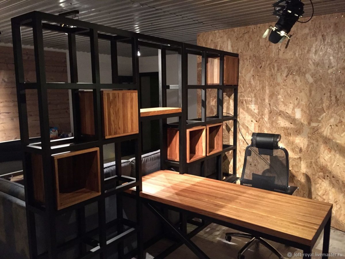 Необычный шкаф в стиле лофт