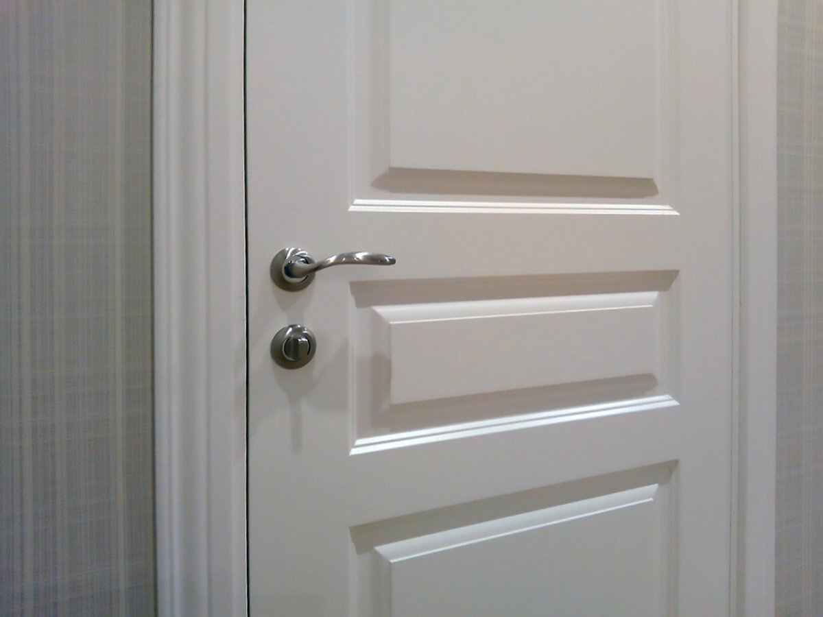 Дверь Прага белая эмаль