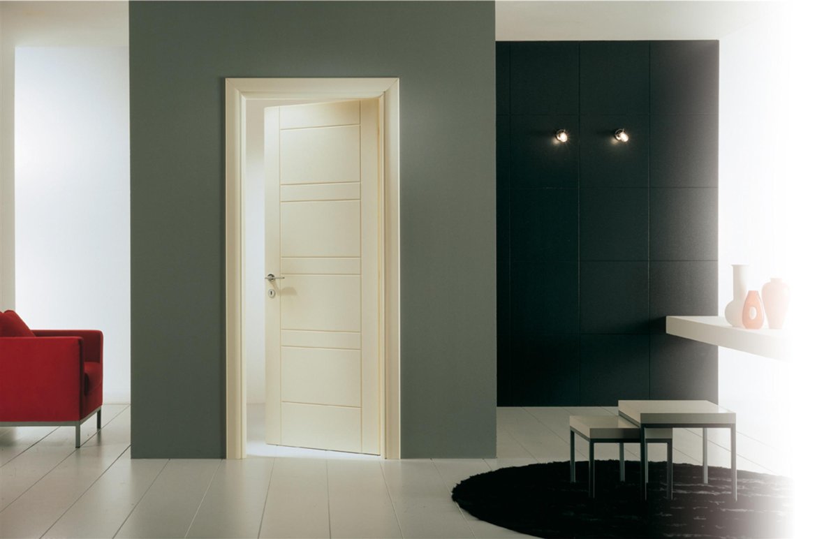 Межкомнатные двери в интерьере квартиры слоновая