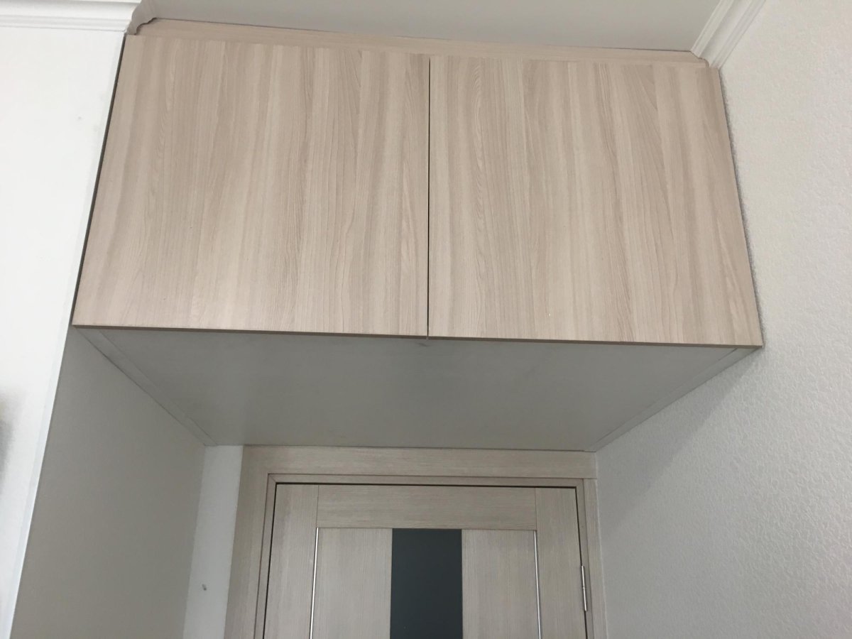 Антресоль в коридоре