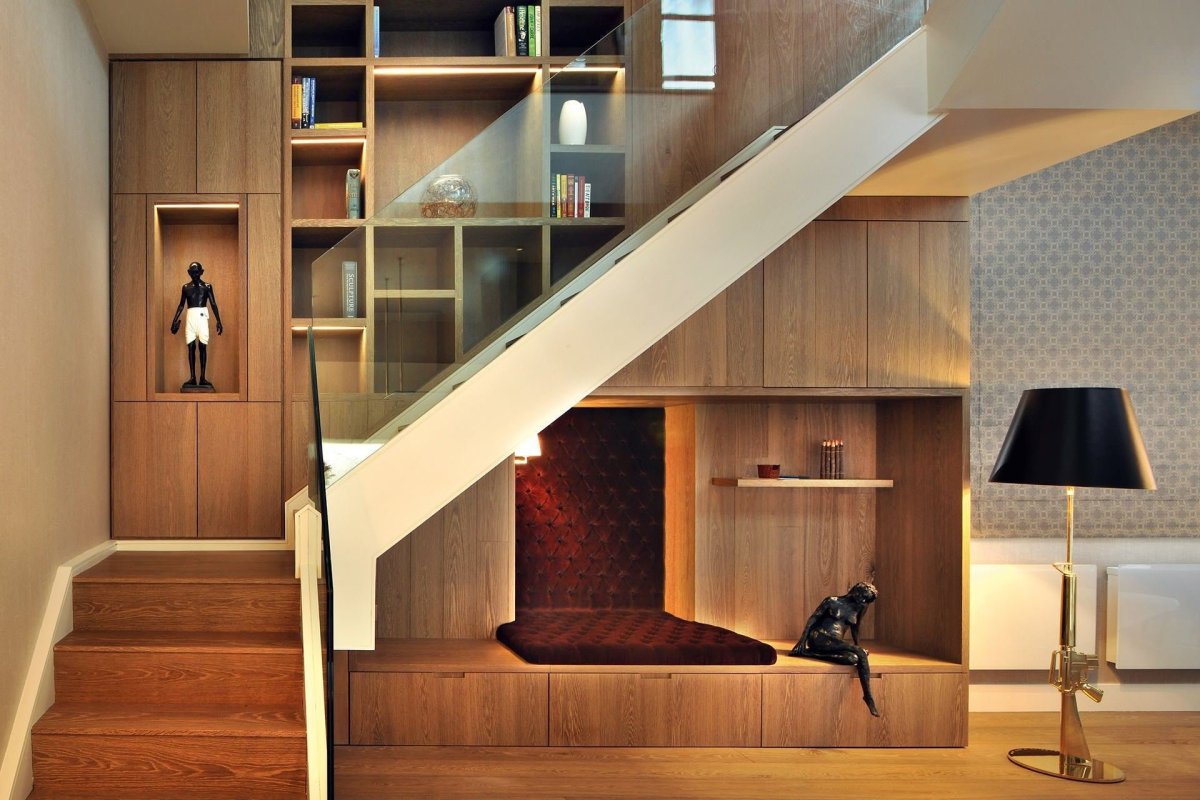 Лестница лофт в антресольный этаж