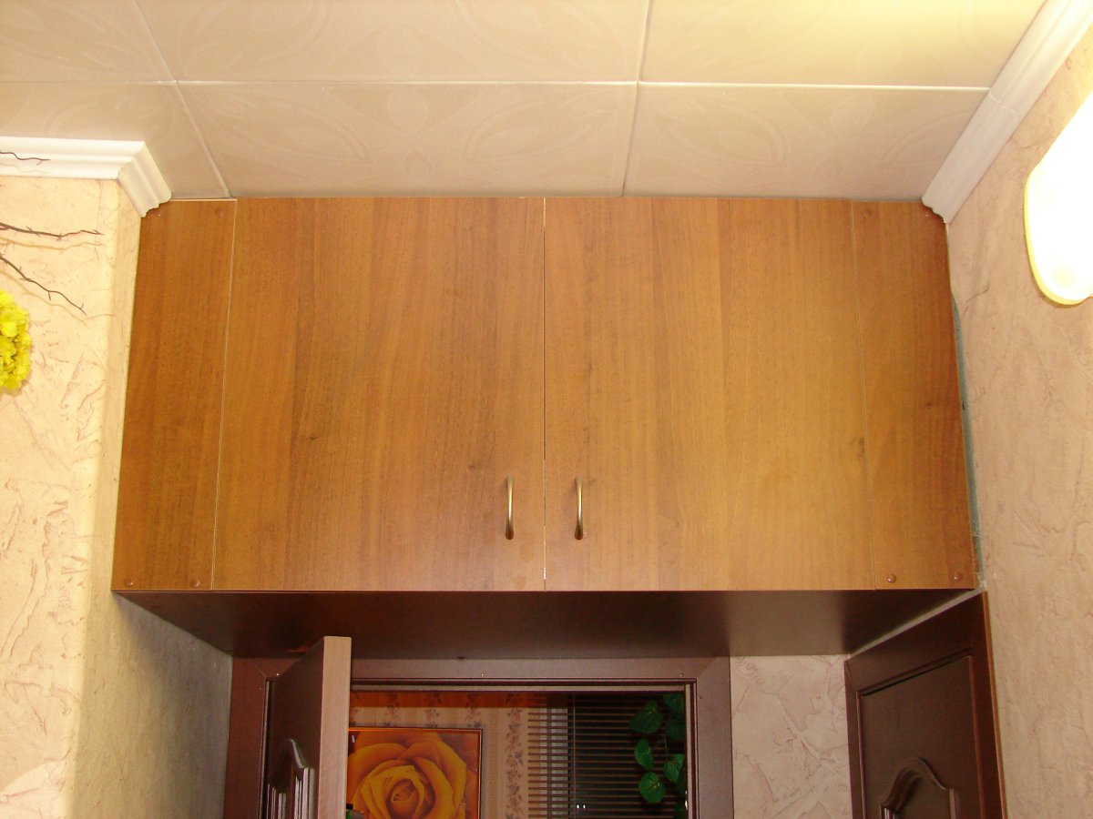 Антресоль в коридоре