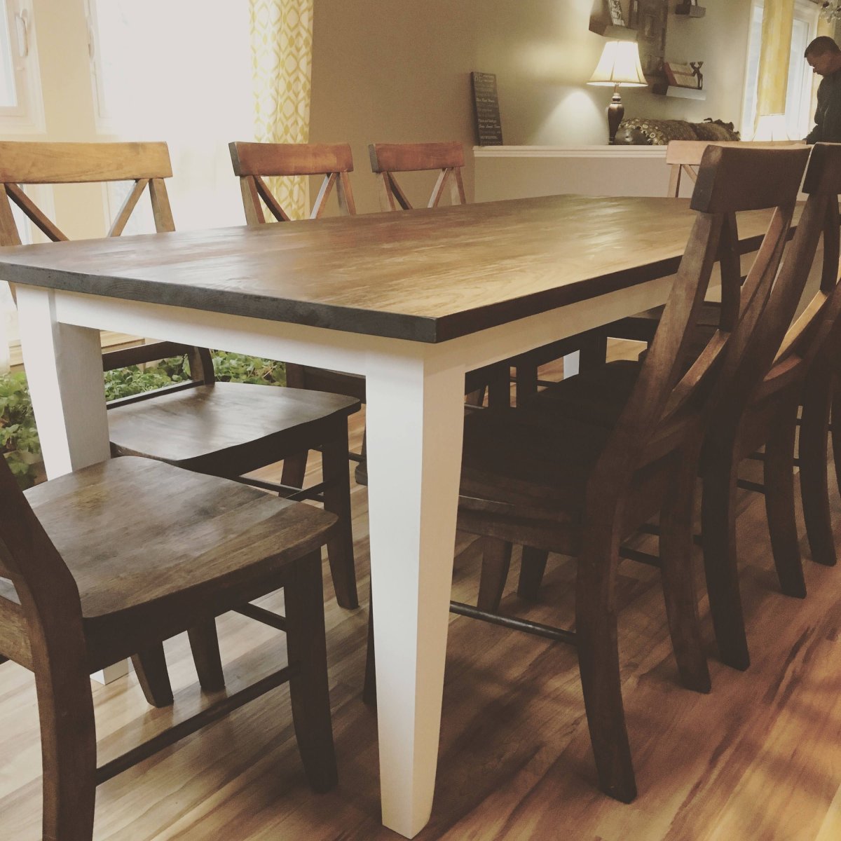 Стол в стиле фармхаус