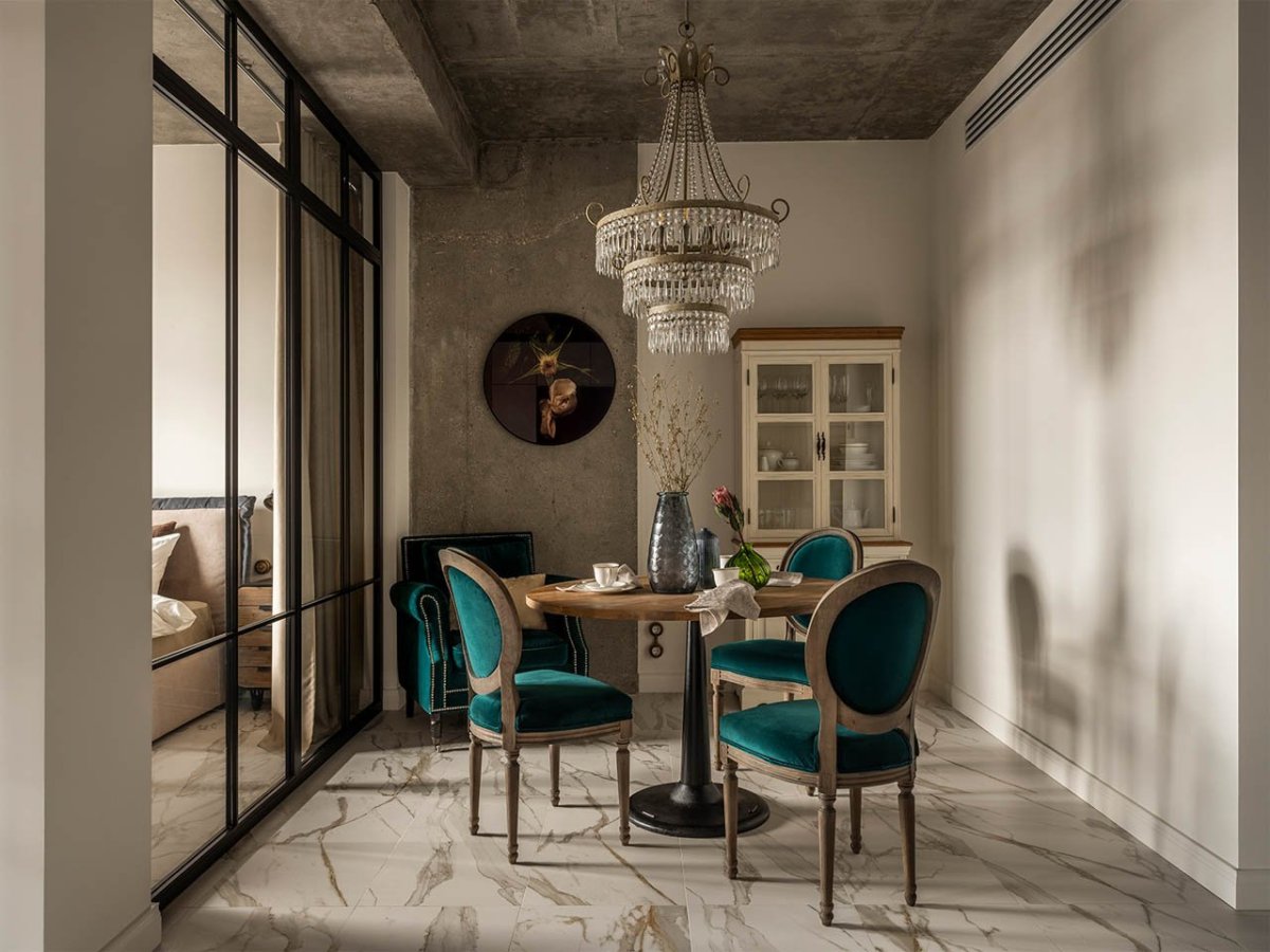 Эклектика с лепниной