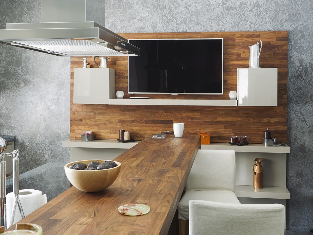 Ламинат на стену в кухне