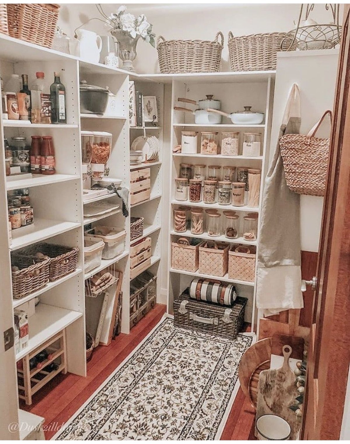 Уборка в шкафу