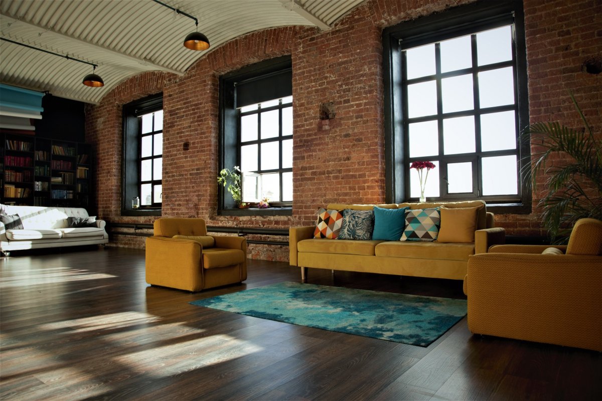 Палас в стиле лофт зал