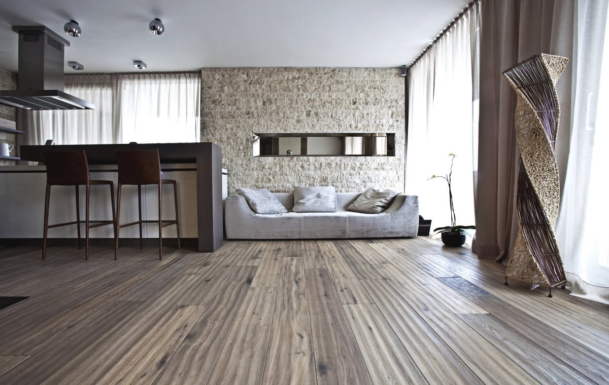 Ламинат на потолке лофт