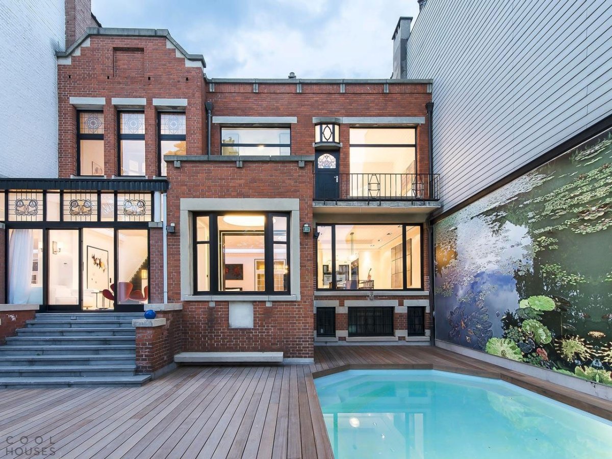 Многоквартирный дом в стиле лофт