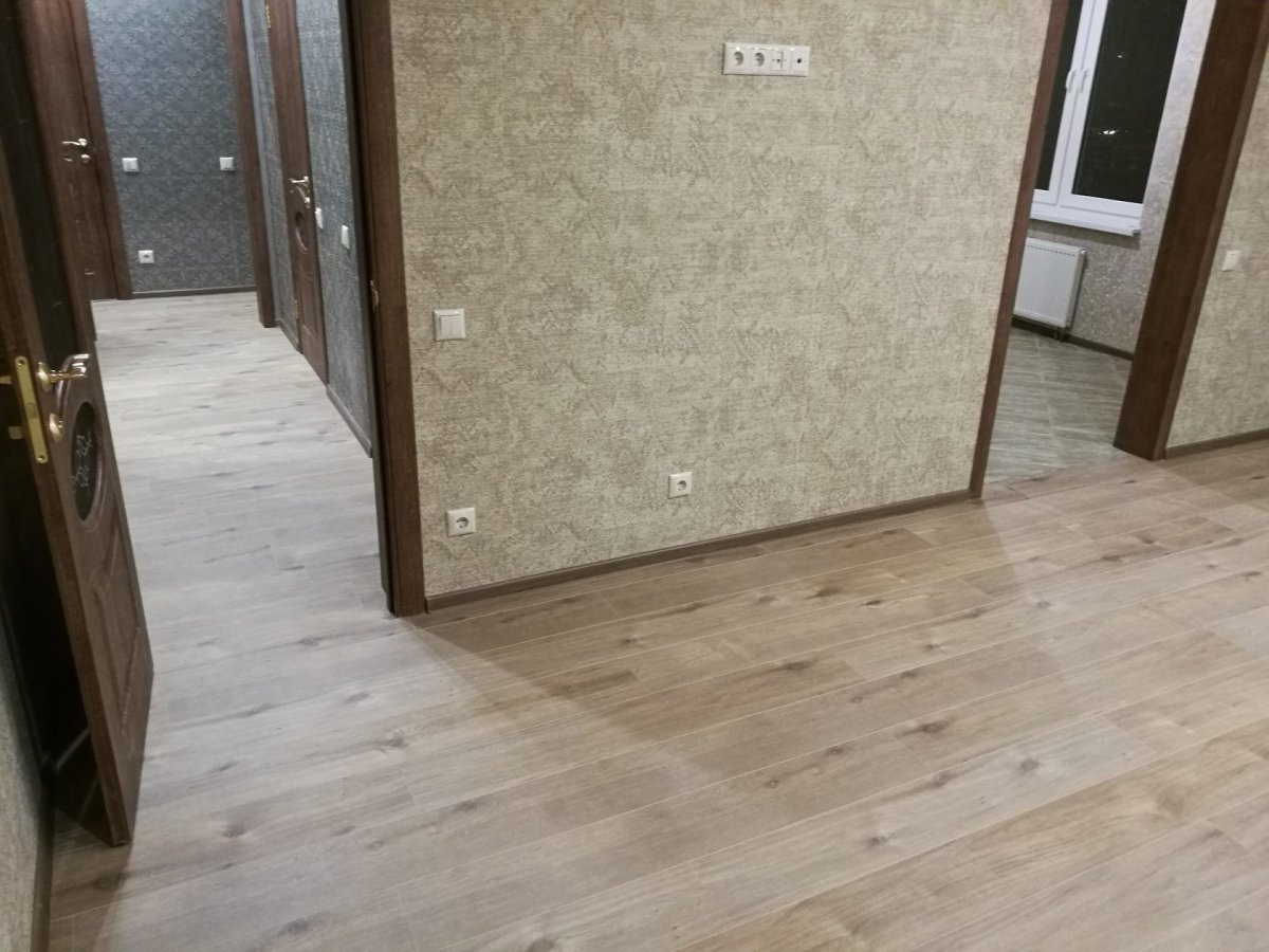 Ламинат в маленькой комнате