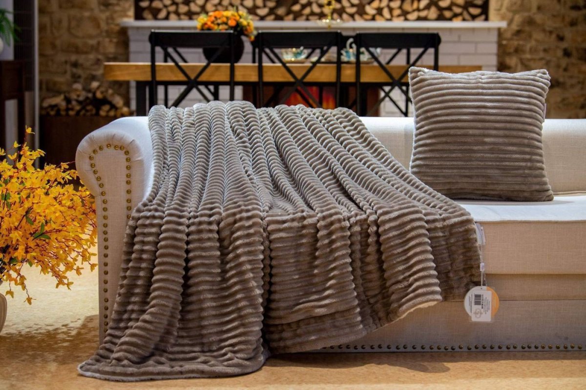 Плед дизайнерский