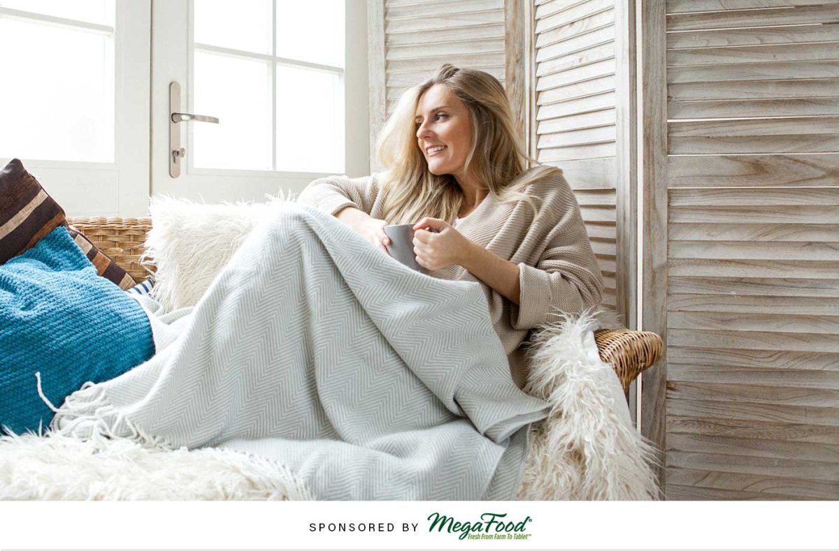 Оранжевый вязаный плед