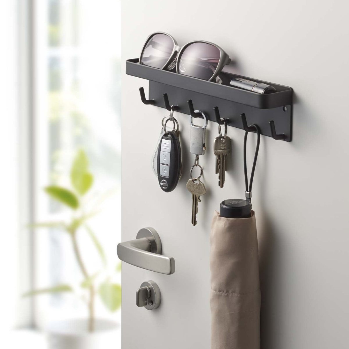 Полочка в прихожую для мелочей