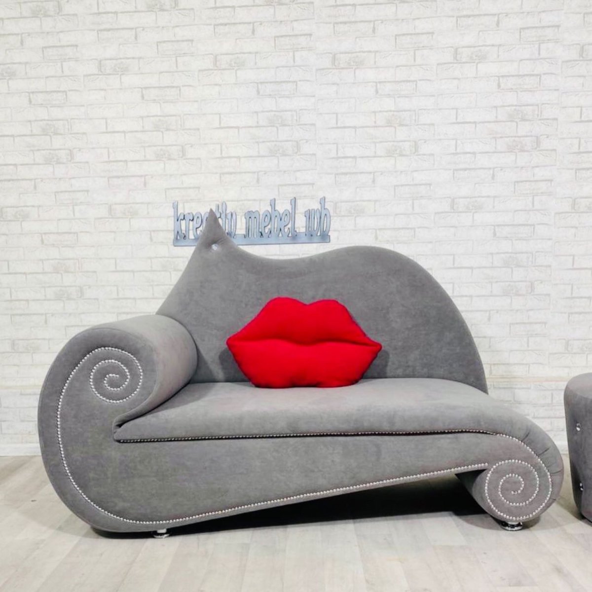 Модные диваны 2022