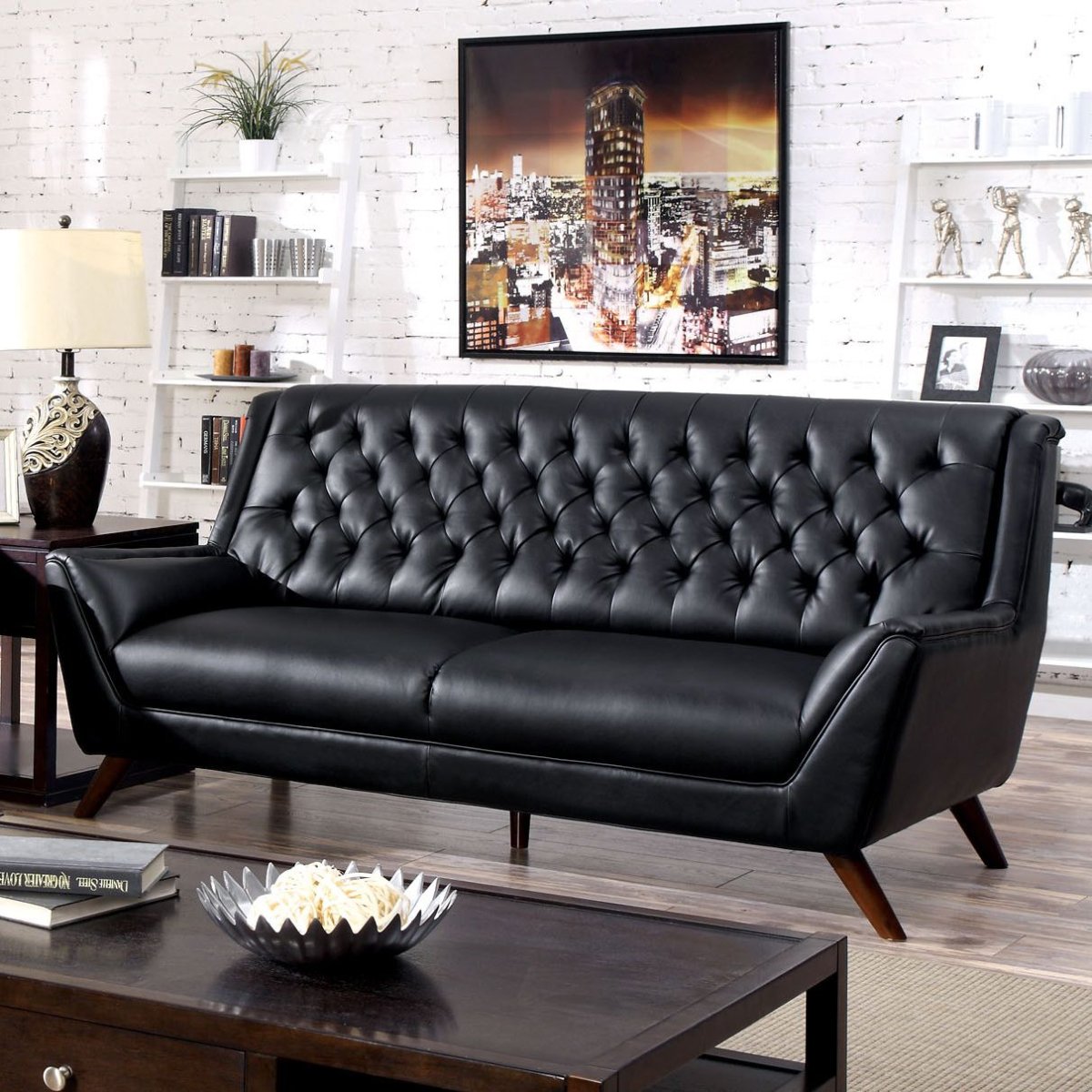 Стильный черный диван