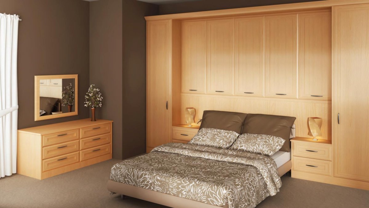 Шкафы в спальню распашные классика