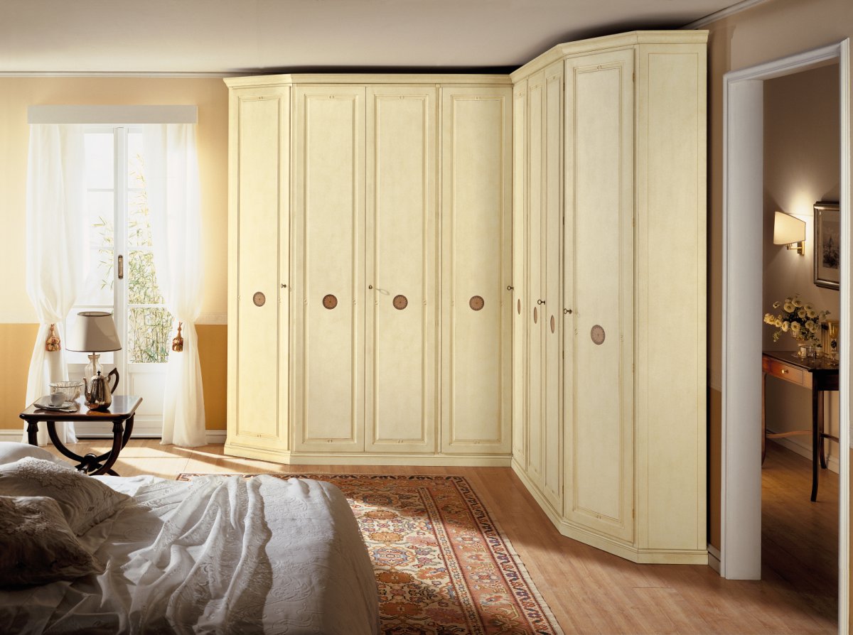Шкаф в спальню