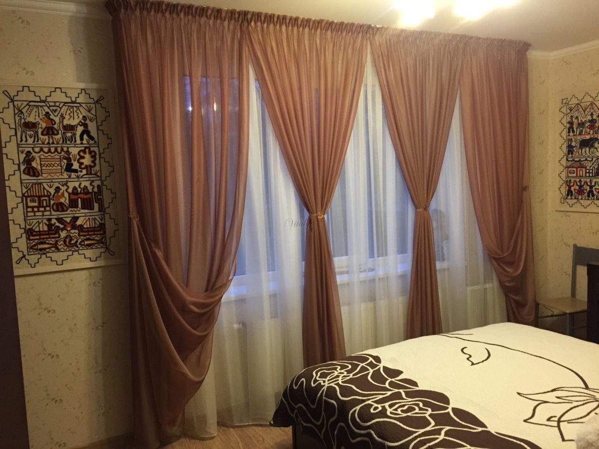 Тюль в спальню потолочный карниз