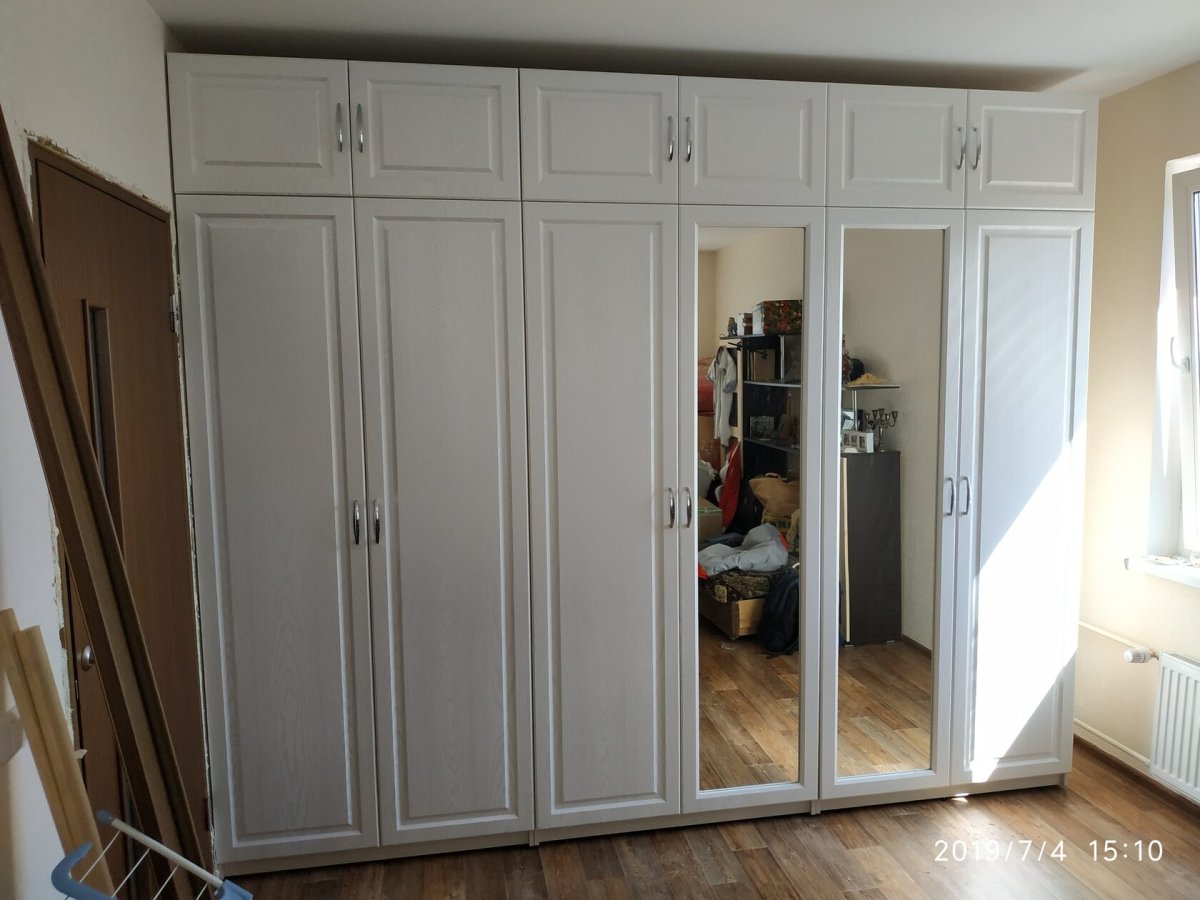 Распашной фасад с обвязкой по 3м сторонам