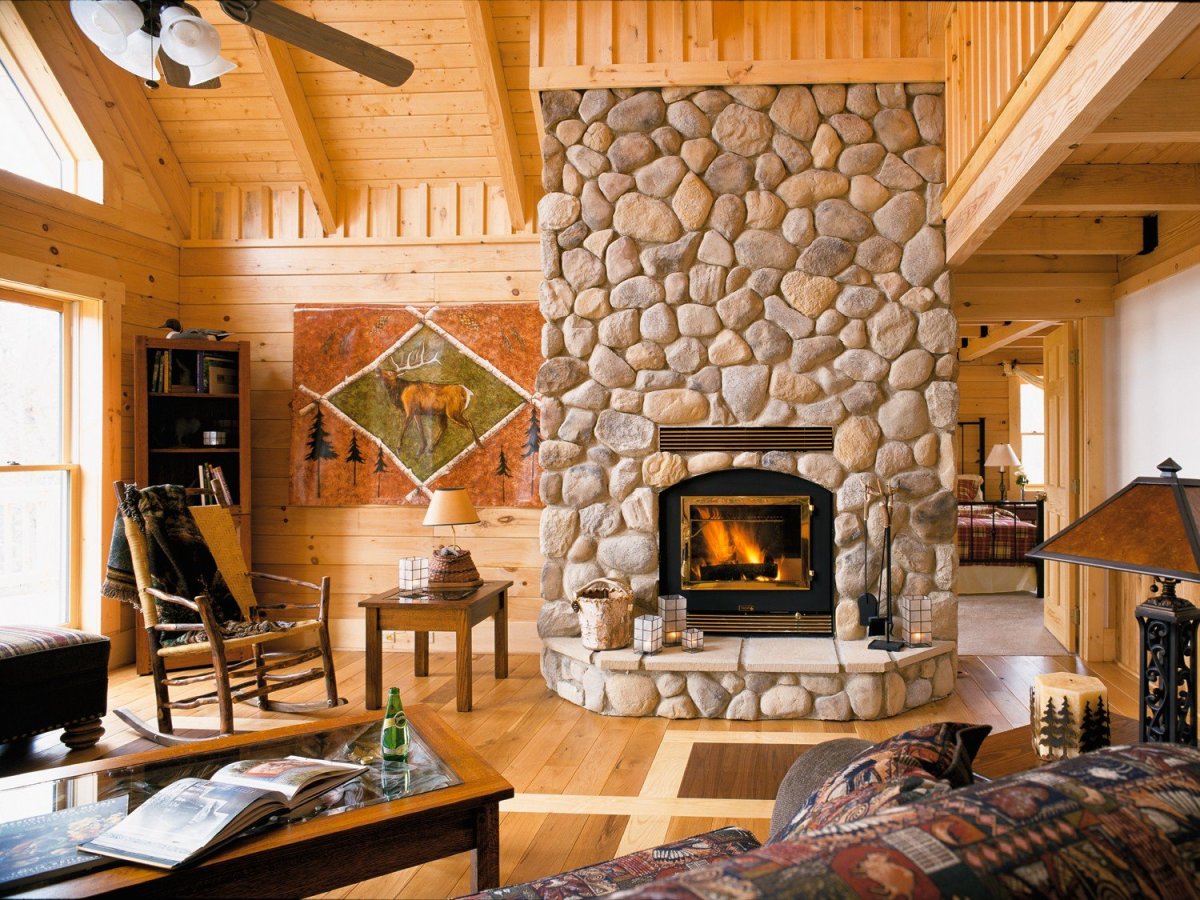 Декор печной трубы на мансарде