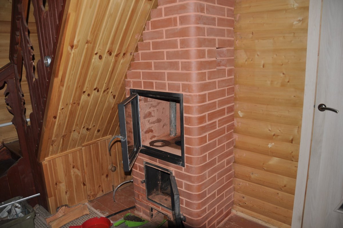 Печка в деревянном доме