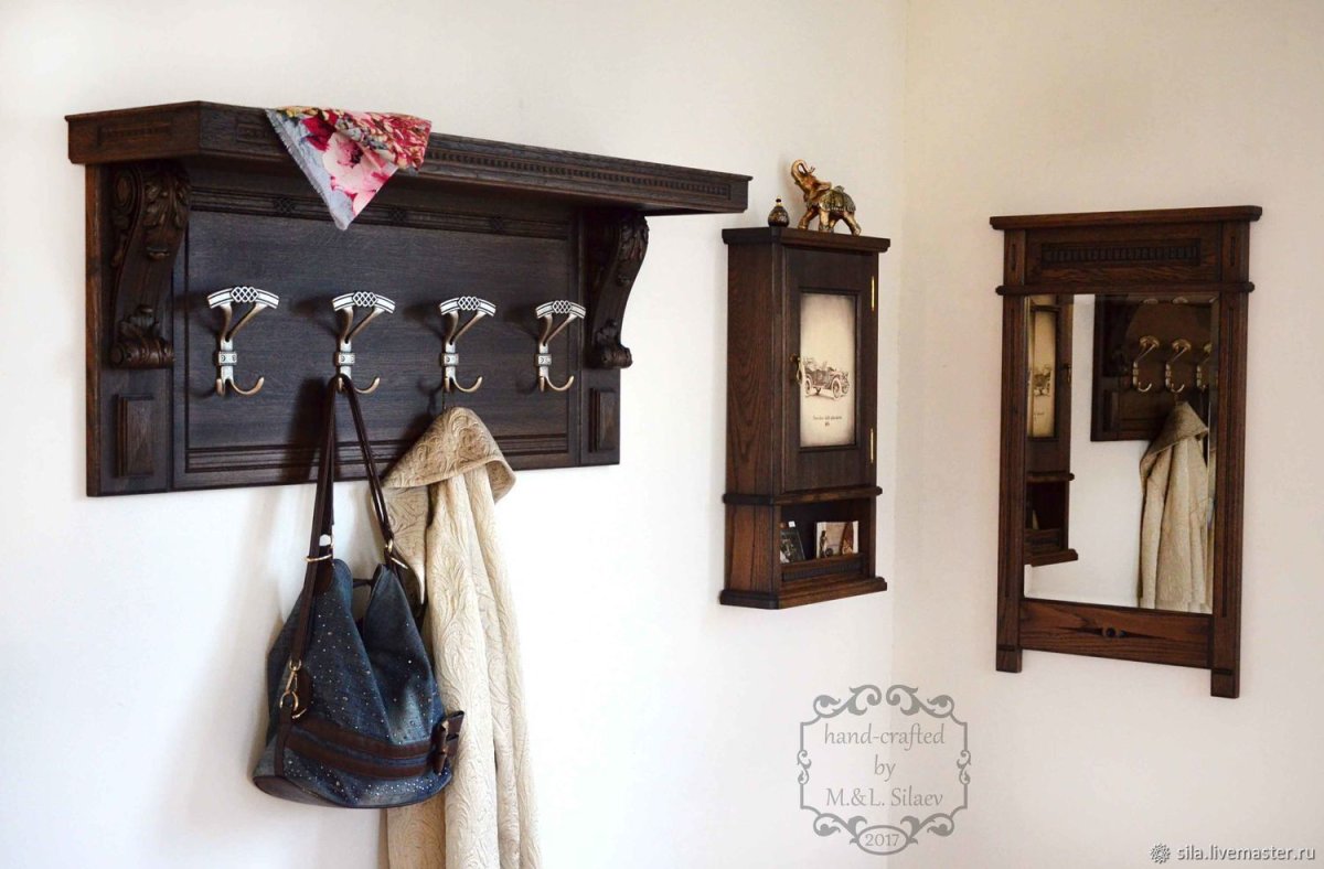 Вешалки в прихожую настенные деревянные