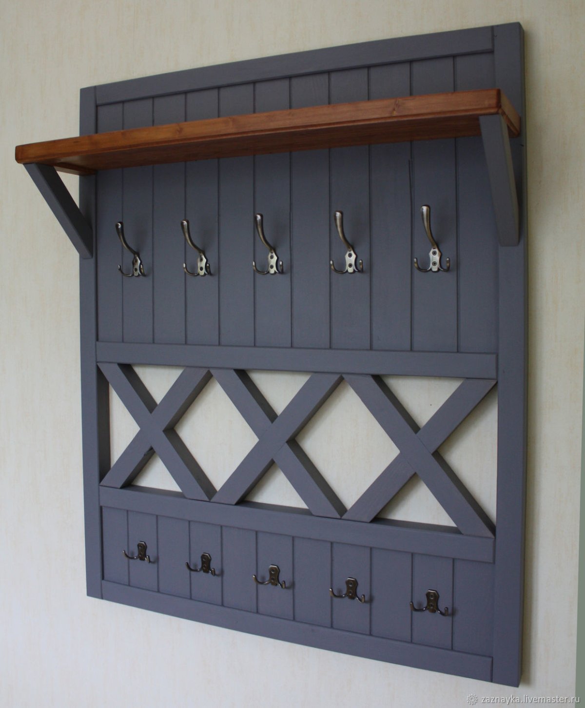 Вешалка из реек в прихожую