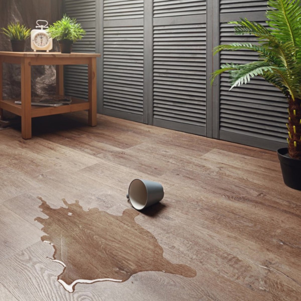 Кварцвинил на стену в прихожей