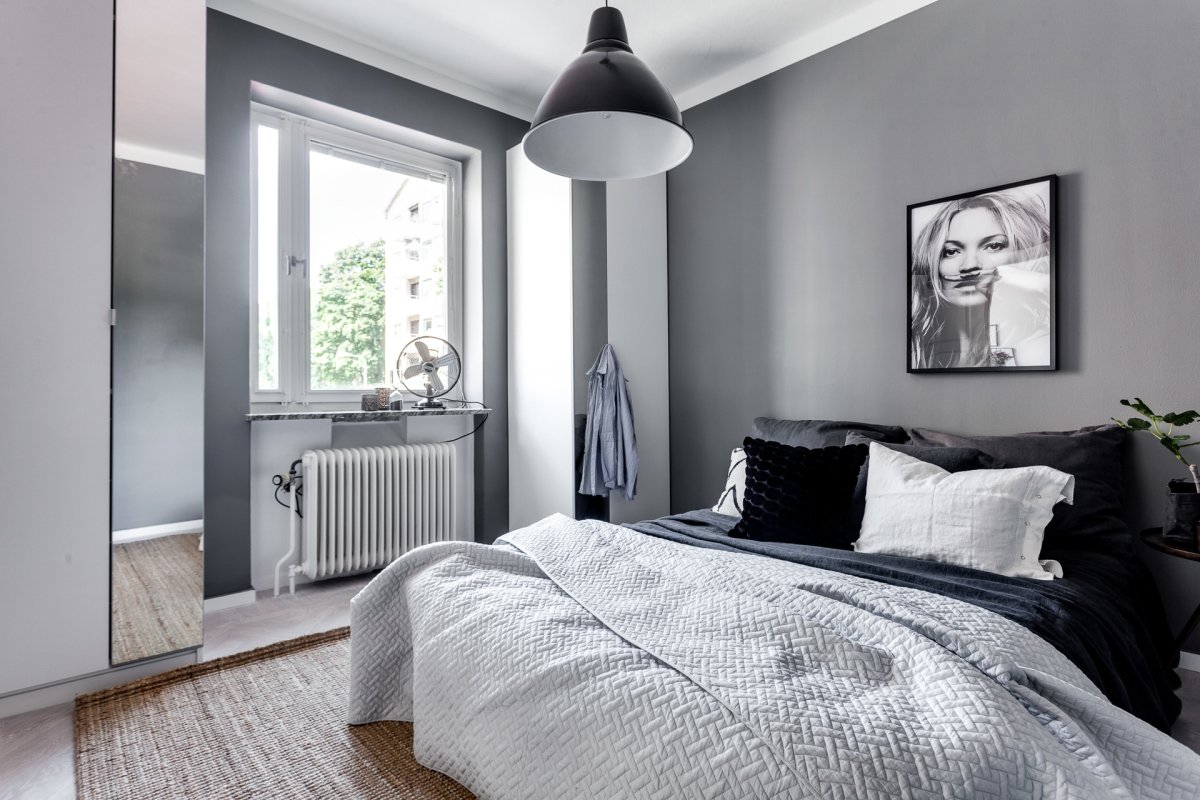 Контрастная стена в интерьере